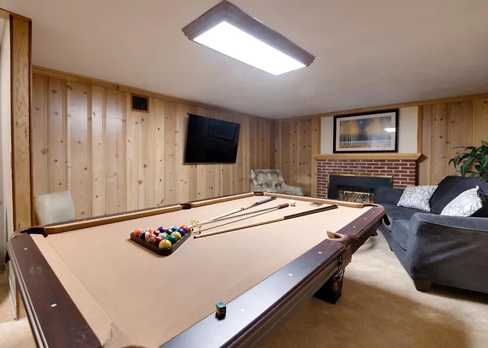 Walk To Frontier Days Park: W/ Patio *